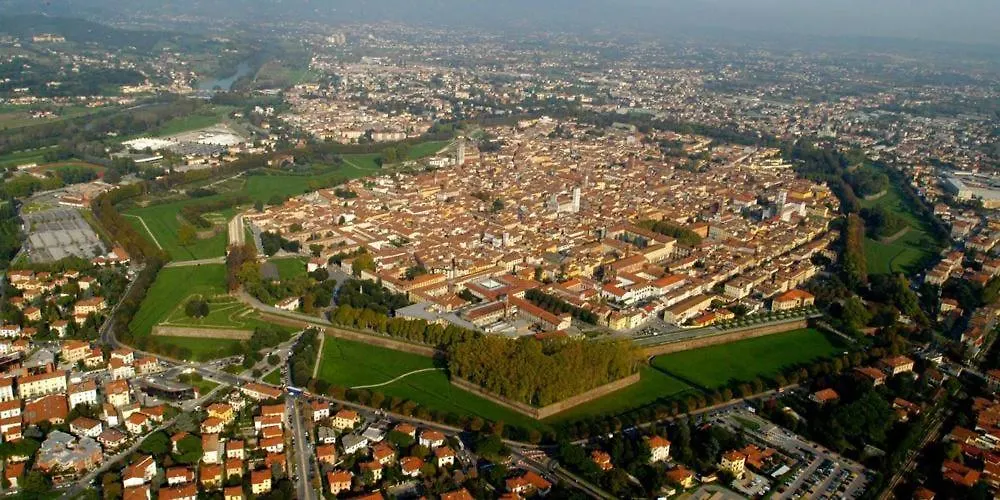 Kododo In Tuscany Lucca